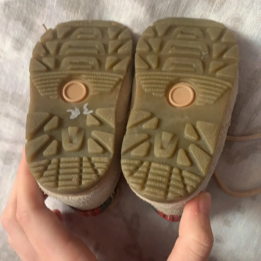 Gold Bug Tan Red Plaid Baby Shoes Sz 2